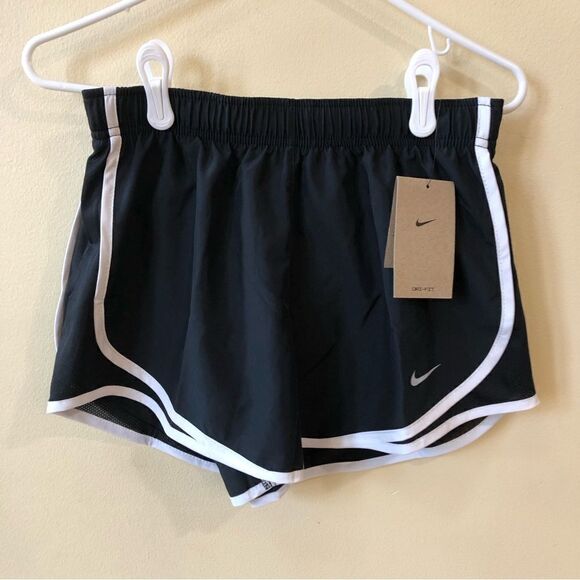 Black Nike Shorts NWT - Picture 1 of 4